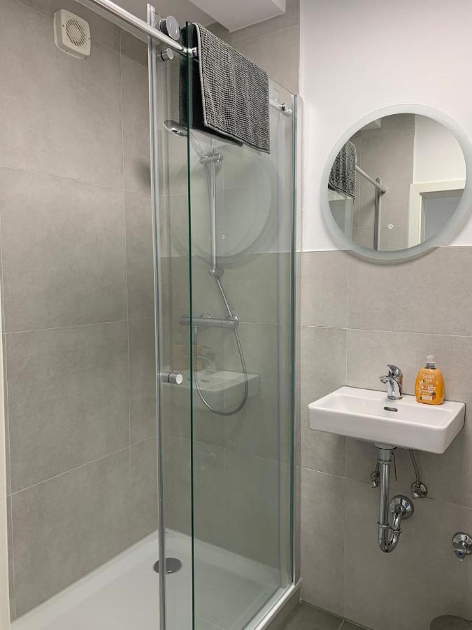 The Hiker City Apartment Coblenza Esterno foto